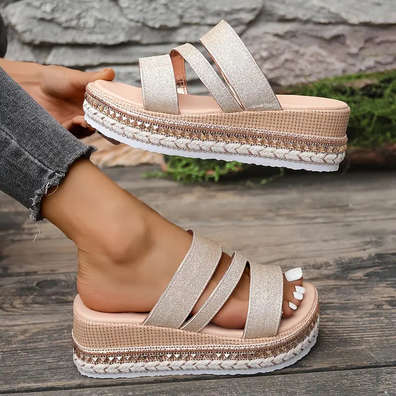 Sabela - Chic Gold Wedge Sandals