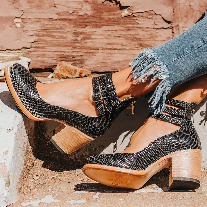 Clara | Timeless Vintage Heels