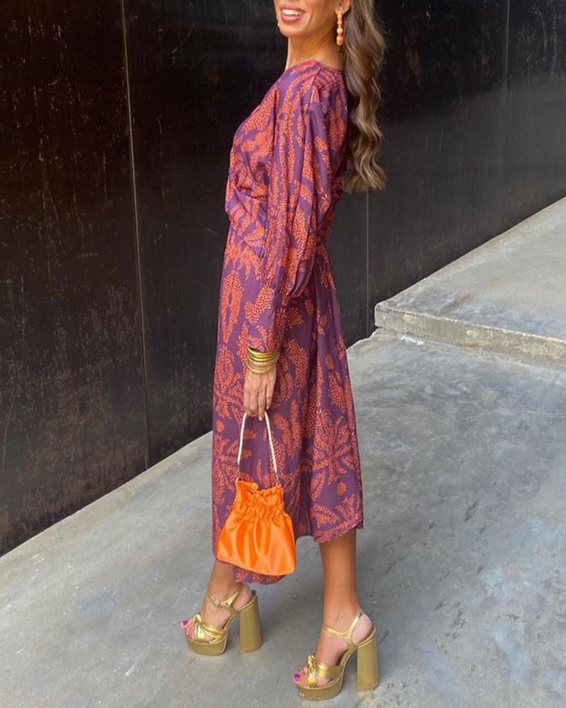 Isadora™ – Chic Midi Dress Featuring a Classic Charm Print
