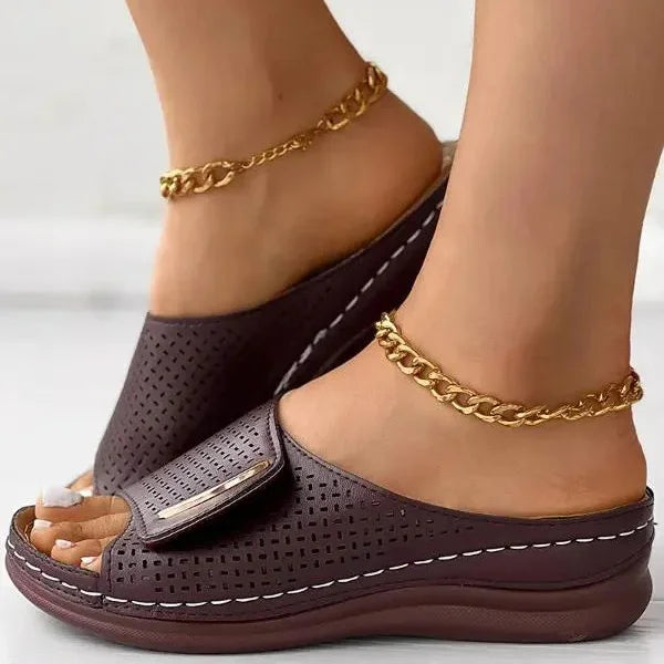 Joanna – Timeless Urban Sandals