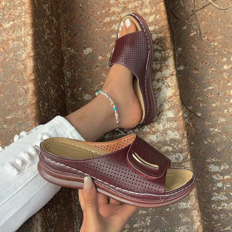 Joanna – Timeless Urban Sandals