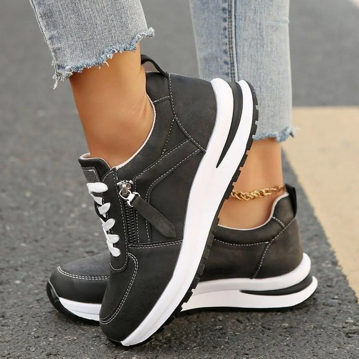 Zara | Comfort-Focused Orthopedic Footwear