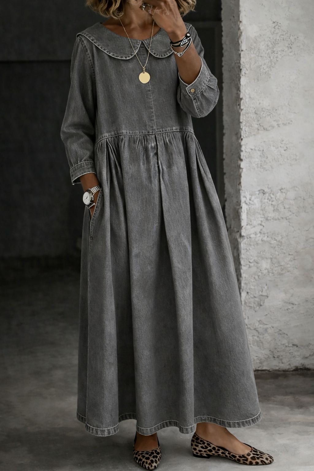 Clara | Denim Dress Featuring a Charming Peter Pan Collar