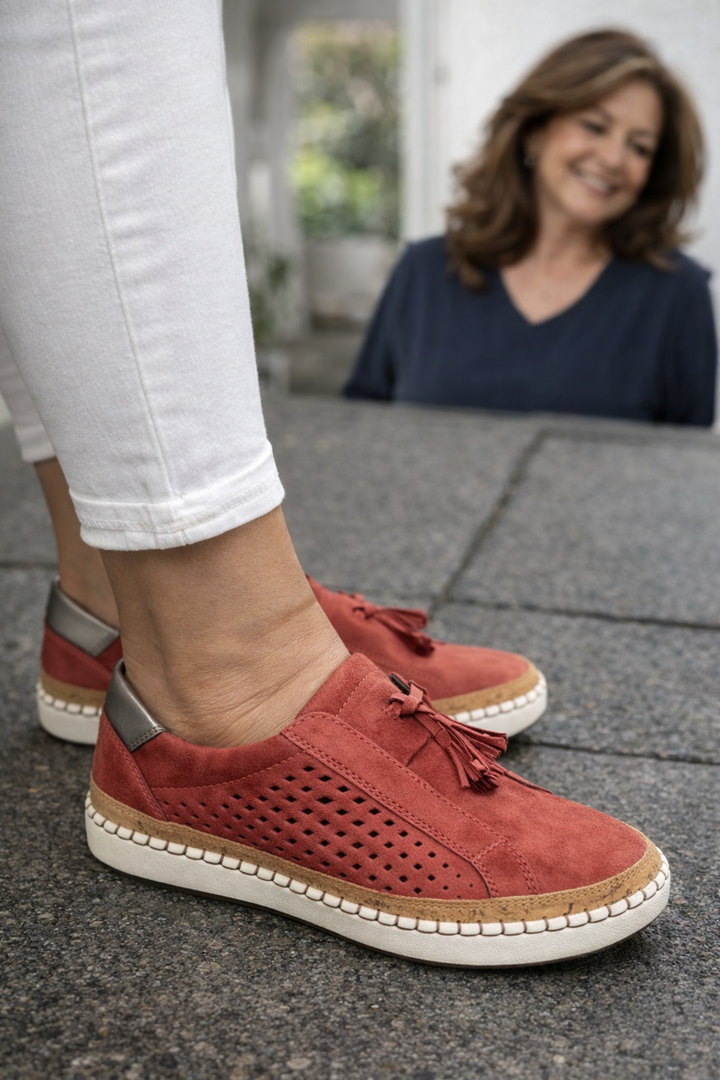 Lola - Comfort-Orthopedic Footwear
