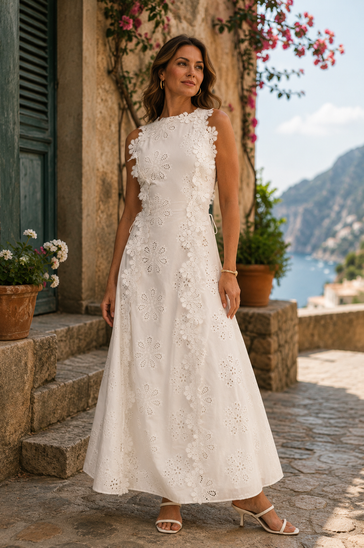 Della | Sophisticated Embroidered Maxi Gown