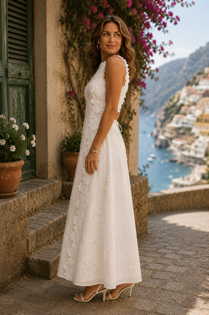 Della | Sophisticated Embroidered Maxi Gown