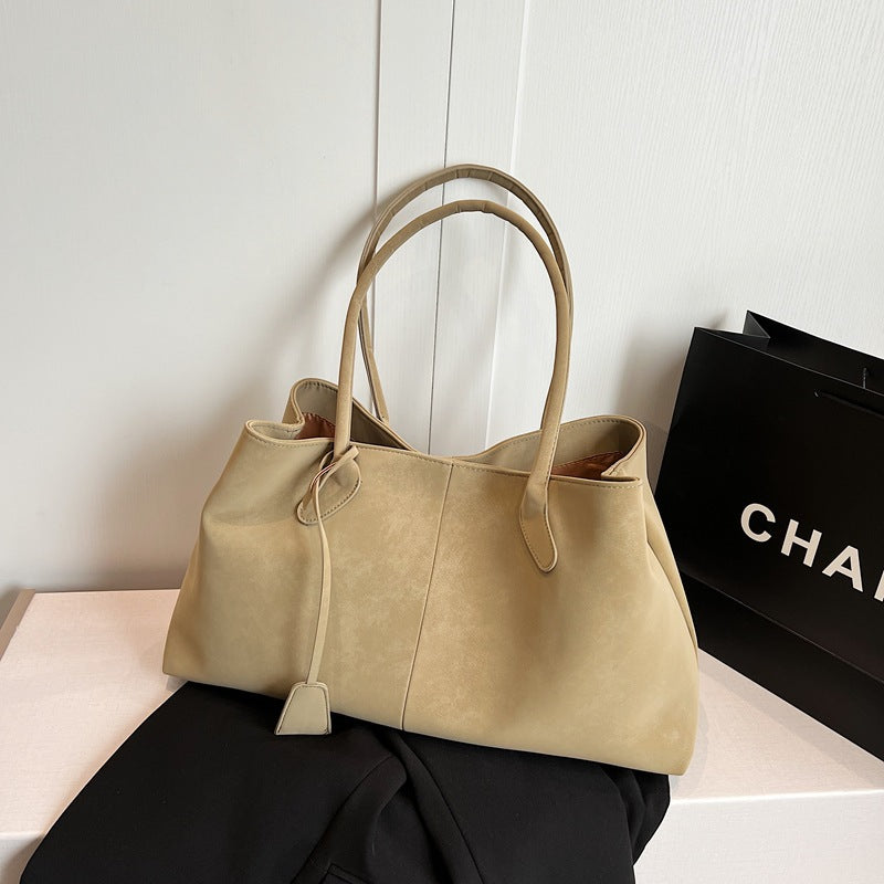 Kyadeeih | Chic Tote Bag