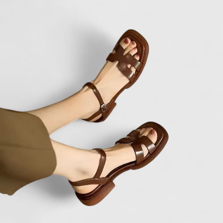 Vera - Chic Flat Sandals