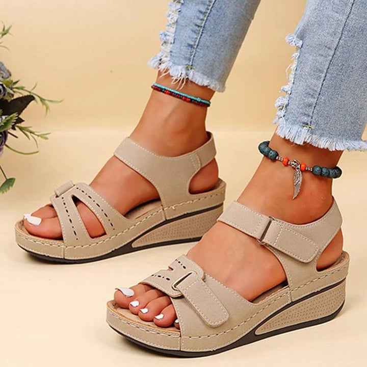 Helene Women's Relaxed Fit Sandals