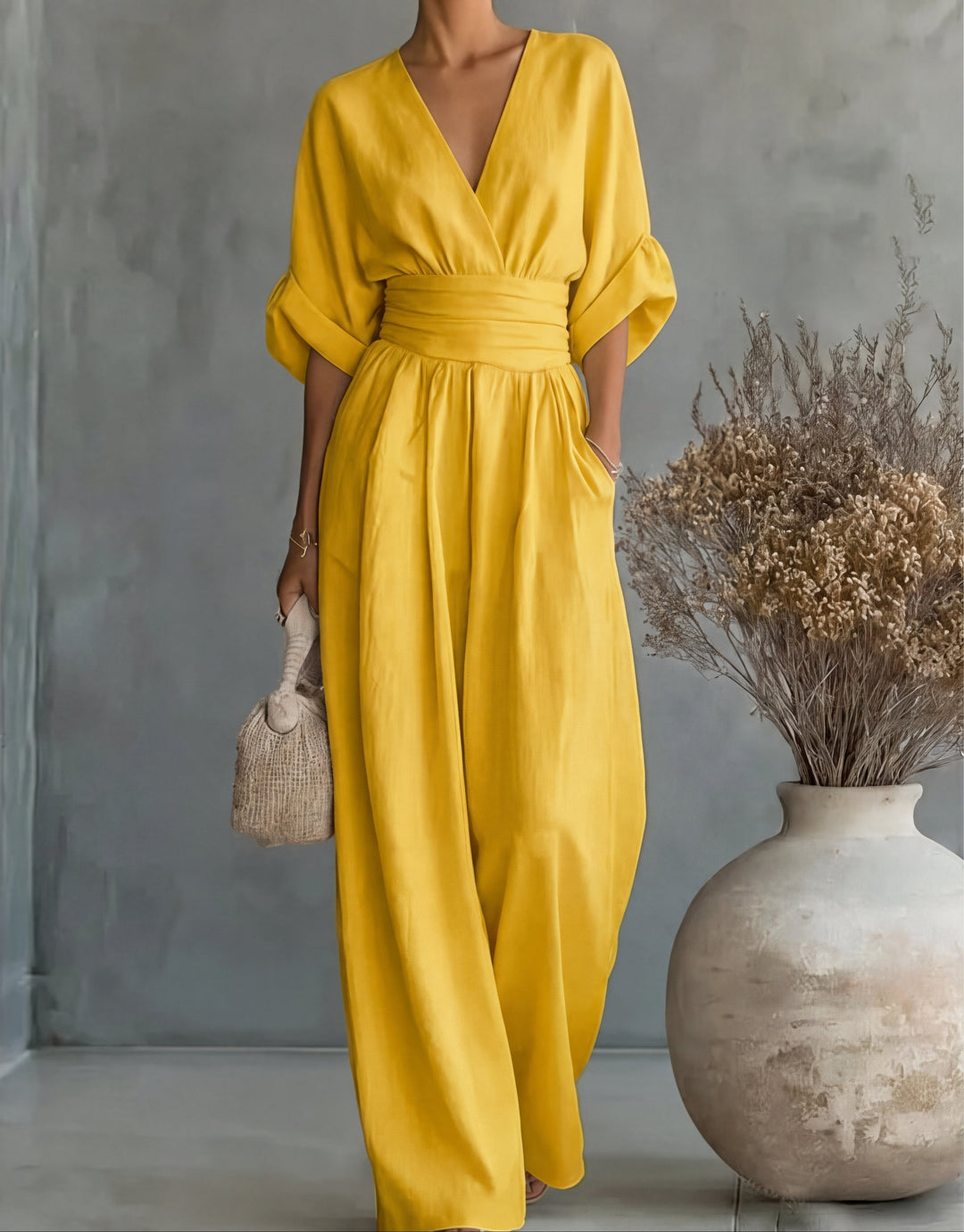 Daniela - Chic V-Neck Wide-Leg Jumpsuit
