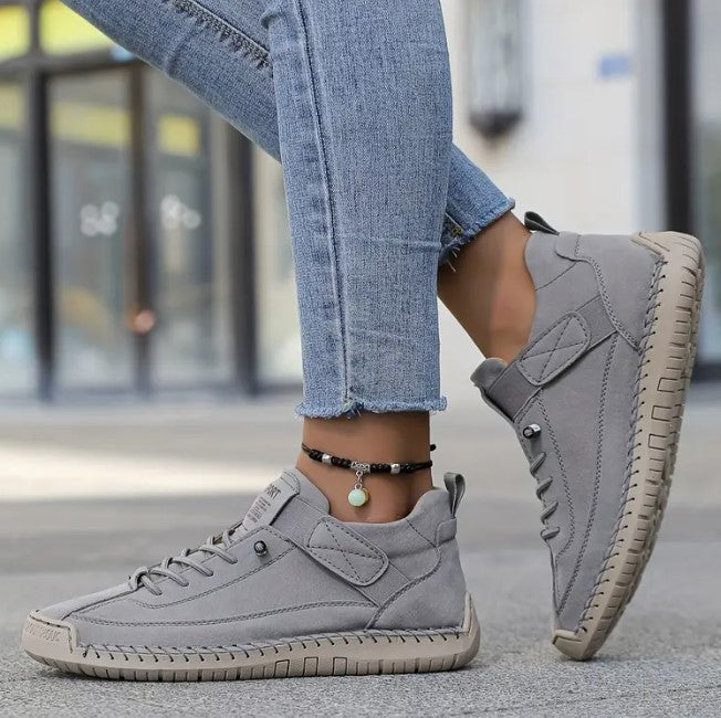 Mia – Comfort-Focused Orthopedic Footwear