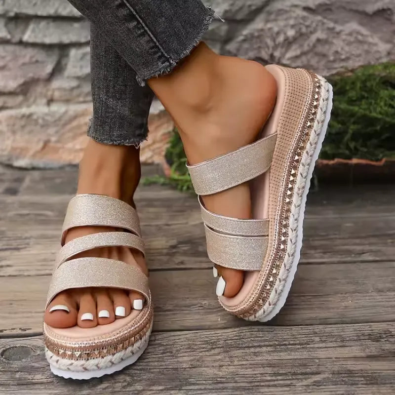 Sabela - Chic Gold Wedge Sandals
