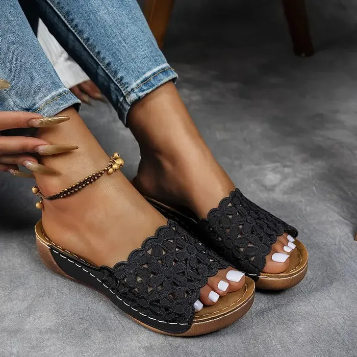 Delilah – Comfort-Focused Ergonomic Sandals