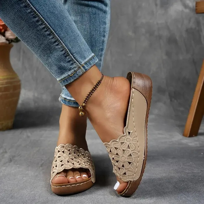 Delilah – Comfort-Focused Ergonomic Sandals