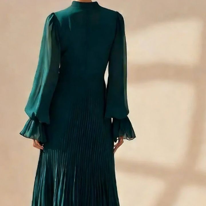 Elegant pleated midi dress with ruffles